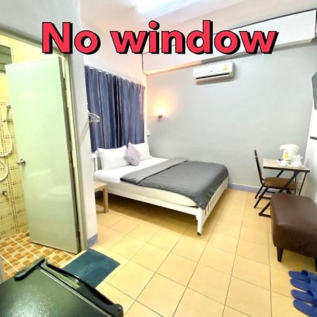 Dragon XIV Hostel Bangkok Exterior photo